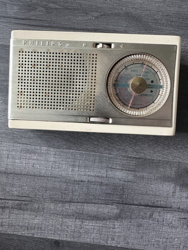 Vintage phillips radio - vintage,