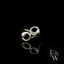 9ct White Gold Ring Farley