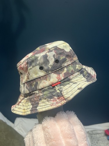 Supreme crusher bucket - supreme, hat