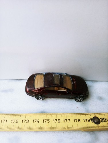 Matchbox mercedes benz cls500 - mercedes,