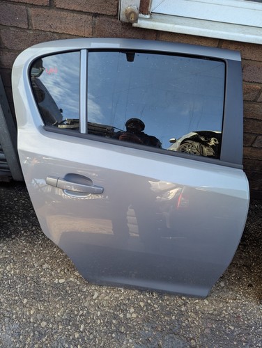 Vauxhall corsa 5 door - d, 5-door