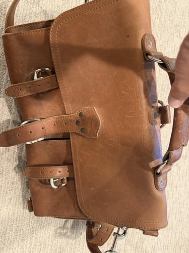 Saddleback leather classic - co.,