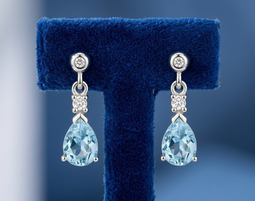 Real white gold aquamarine - real,