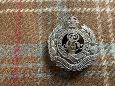 Vintage British Army Cap Badge