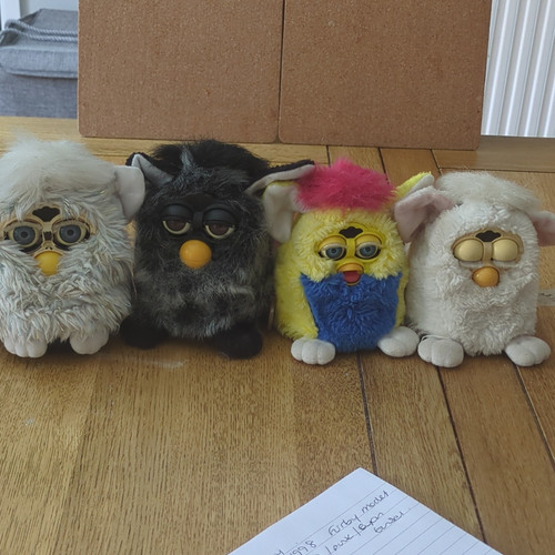 Hasbro original furby - hasbro,