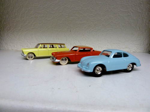 Dinky cars mint condition - /,