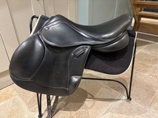 17.5” Winners Circle monoflap jump saddle MW black 