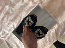 Manolo Blahnik Hangisi Flats