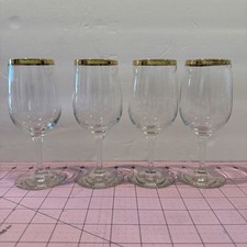 Vtg Set of 4 Stemmed Wine