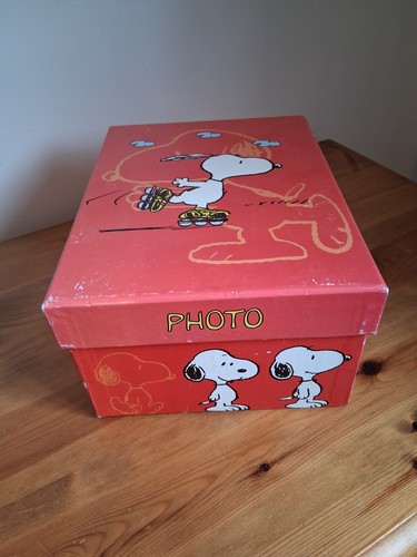 Snoopy photo box - snoopy,