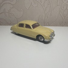CORGI TOYS JAGUAR 2.4 Litre