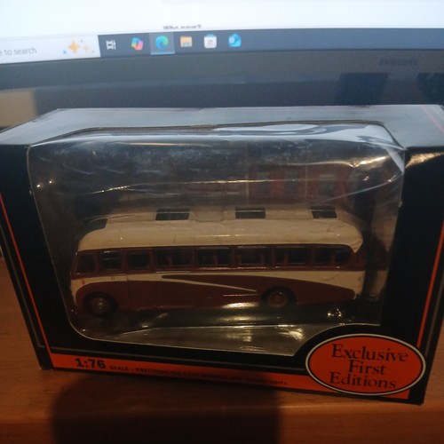 Efe 18711 bedford duple - efe,