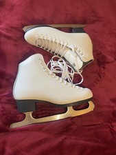 White Size 7 Ladies Ice Skating Boots, White Laces, Ice Skate Guards and Bag