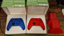 2 x Wireless Xbox Controllers