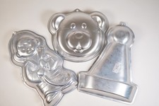 Vintage Wilton Novelty Cake