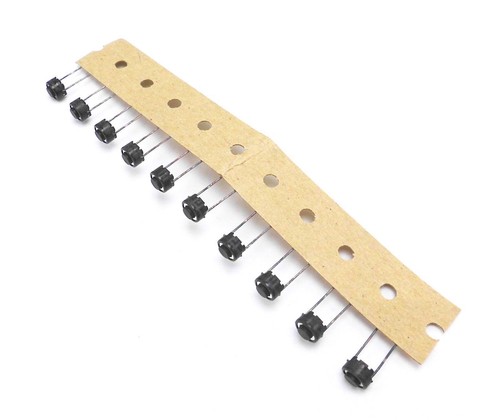 10x play cue - play,