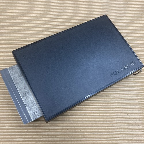 Polaroid type 100 - ?),