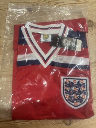 Away red 1982 england - away, world