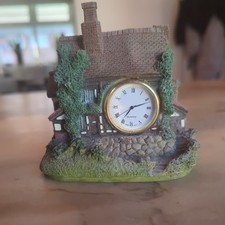 Vintage Cottage House  JAPAN MOVT Quartz Clock Ornament VGC