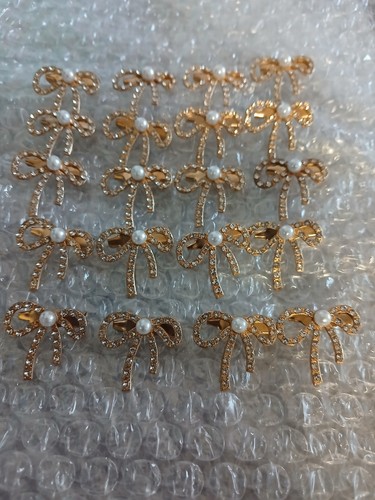 Job lot small gold tone - lot,