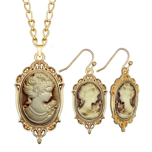 Vintage cameo necklace - vintage,