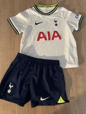 Boys Nike Spurs Tottenham Hotspur Football Shirt and shorts kit age 4-5