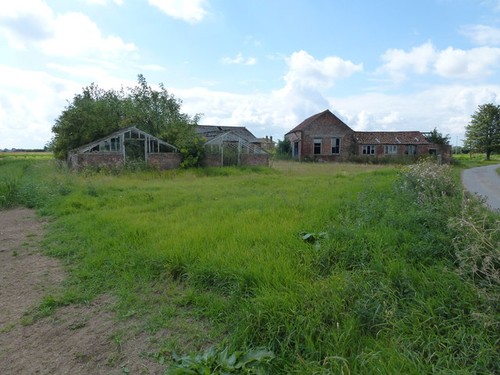 Photo derelict buildings at - derelict,