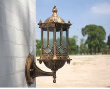 Retro Outdoor Lantern Light