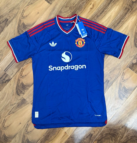 Adidas manchester united 27 - manchester,