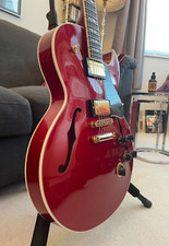 RARE GIBSON ES-137 (alt to ES-175, 335,  355) CUSTOM VARITONE in CANDY APPLE RED