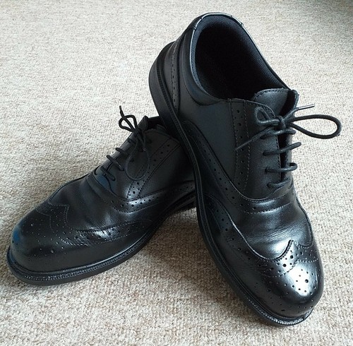 Mens size black brogue - size,