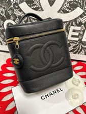 CHANEL Vanity Bag Caviar Skin