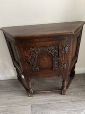Old Charm Canted Table Wood