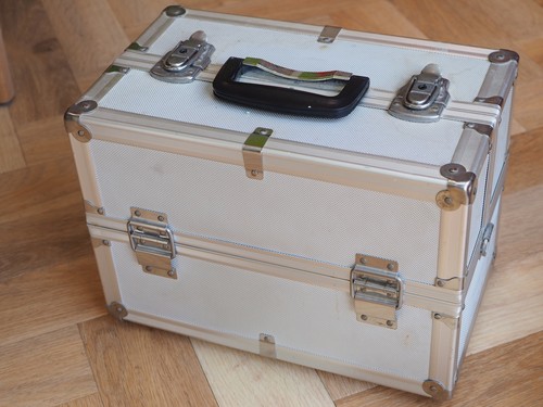 Aluminium case for 35mm/DSLR