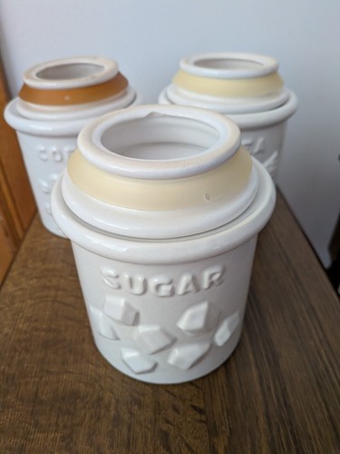Set white labelled - of, 3