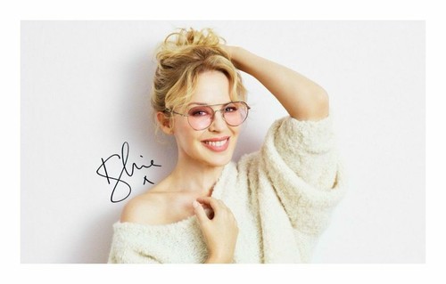 Kylie minogue autograph signed - minogue,