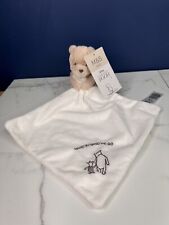 Winnie The Pooh “Hand In