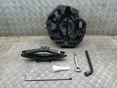 Volvo s90 tool kit lifting - tool,