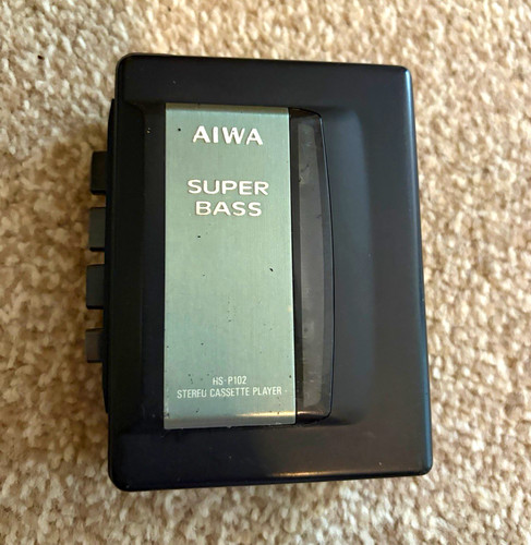 Aiwa p102 super bass stereo - super,