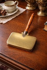 Antique Brass Butler’s Crumb