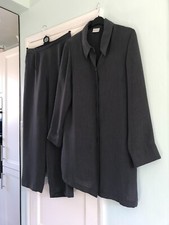 Ladies, Essence, Quality, Smart, Trouser Suit, sage green size 18. Button up Jkt