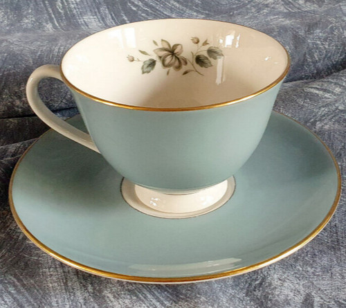 Royal doulton 1010 - royal,