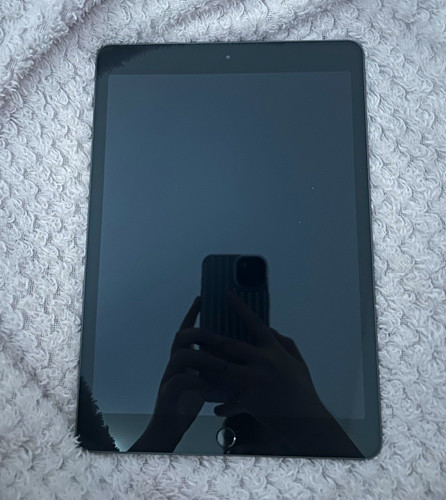 Apple ipad 8th gen 2in - apple,