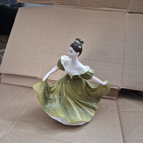 Royal doulton china lady doll - doulton,