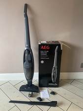 AEG Clean 5000 Cordless Vacuum Cleaner In Grey