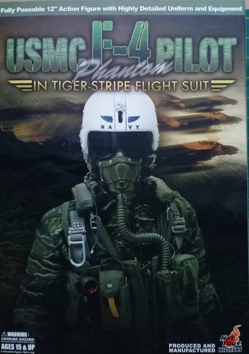 Hot toys scale usmc - toys, f-4