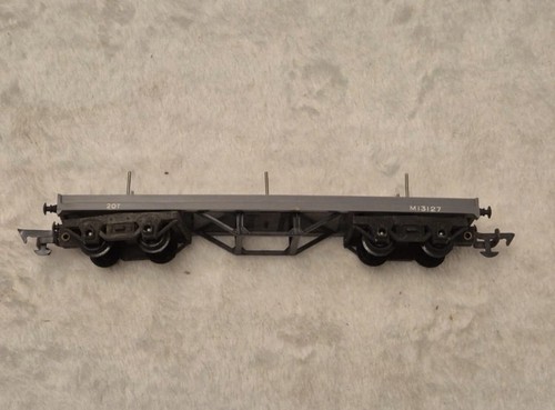 Triang r110 bogie bolster - triang,