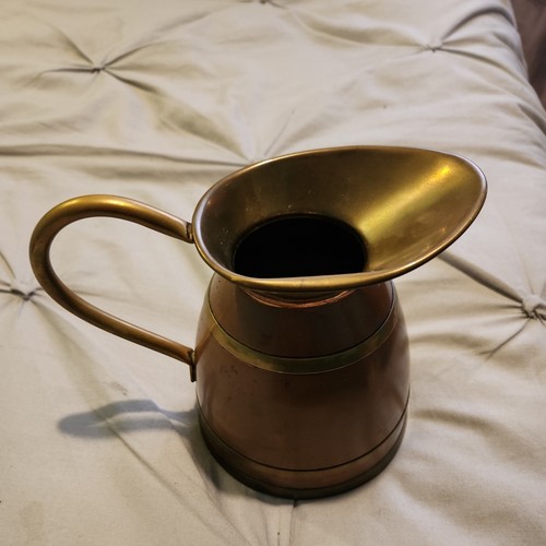 Peerage england pitcher - england,