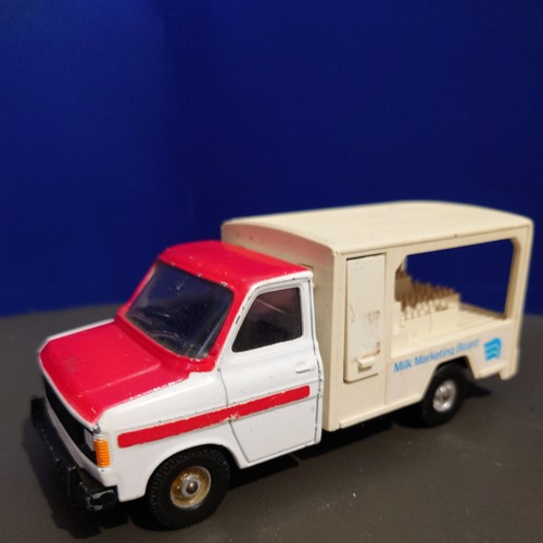 Corgi ford transit mk2 milk - transit,