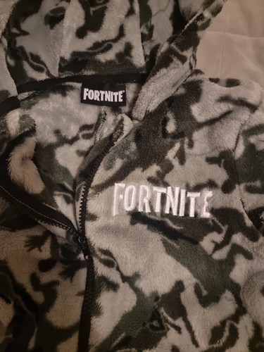 Fortnite yrs boys - 9-10,